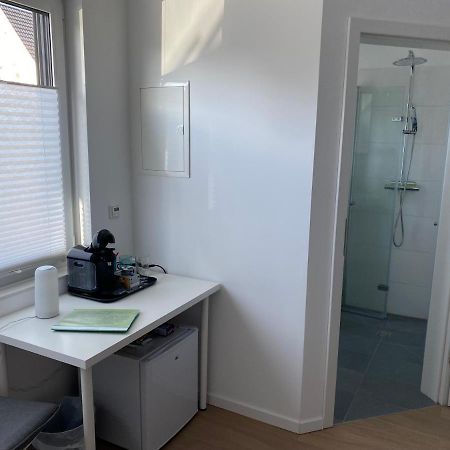 Messezimmer Nahe Der Duesseldorfer Messe Mit Eigenem Eingang Und Gratis Minibar Exteriér fotografie