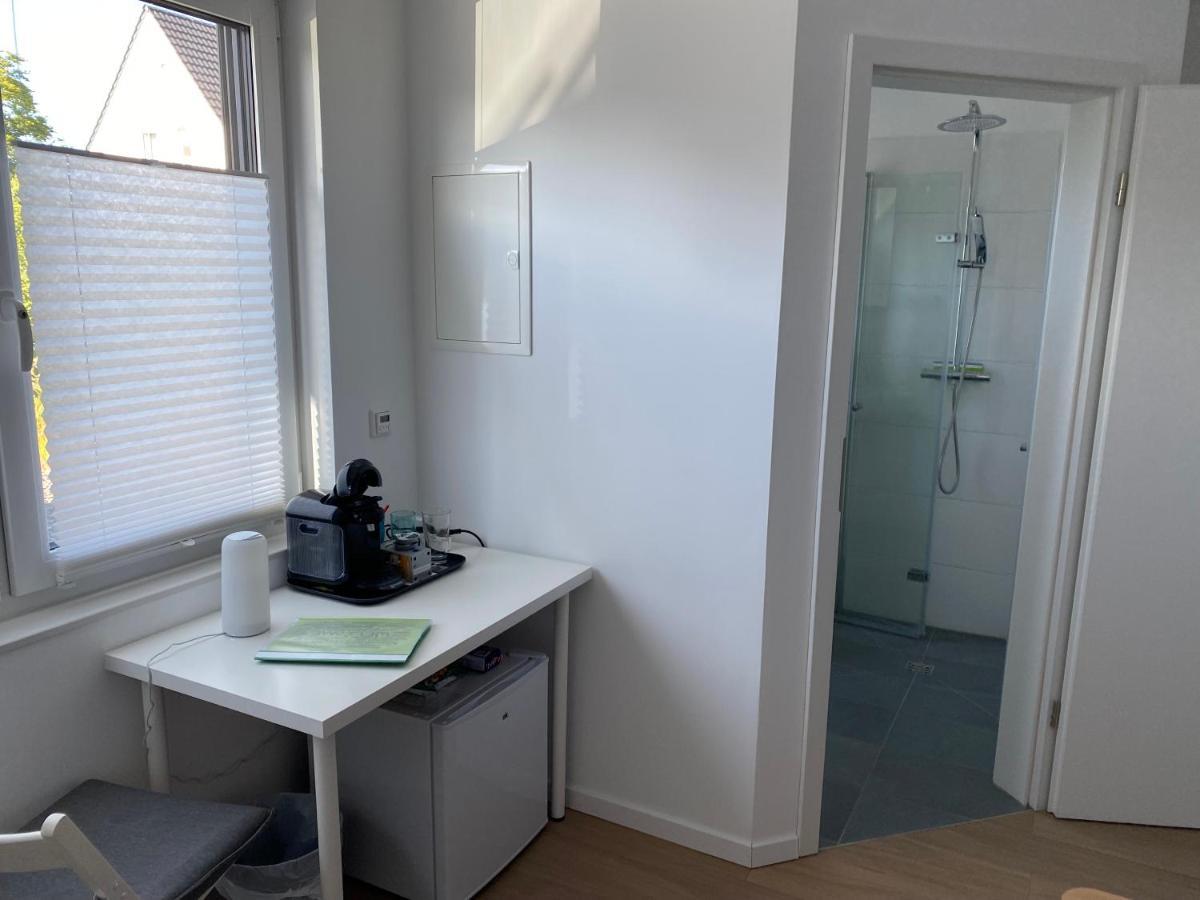 Messezimmer Nahe Der Duesseldorfer Messe Mit Eigenem Eingang Und Gratis Minibar Exteriér fotografie
